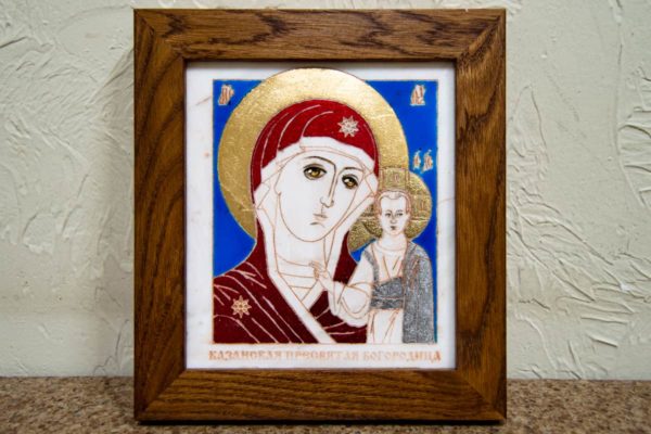 Икона Казанской Богоматери № 21, плоскостная гравированная икона, оформленная художественной эмалью или поталью, фото 1