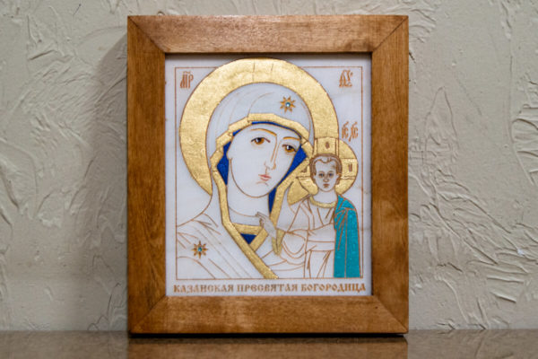 Икона Казанской Богоматери № 31, плоскостная гравированная икона, оформленная художественной эмалью или поталью, фото 1