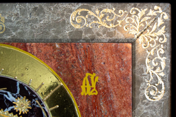 Икона Казанской Богоматери № 1.25-19 из мрамора от Гливи, фото сделано в фирменном салоне в Минске, изображение № 2