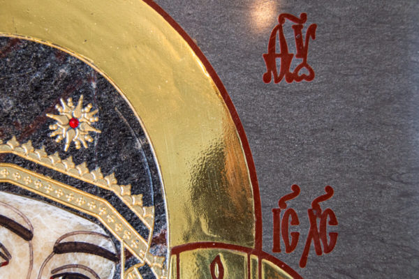 Икона Казанской Богоматери № 1.25-25 из мрамора от Гливи, фото сделано в фирменном салоне в Минске, изображение № 7